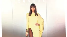 Tersane’de şıklık yarışı! Dilan Çiçek Deniz ve Aka göz kamaştırdı