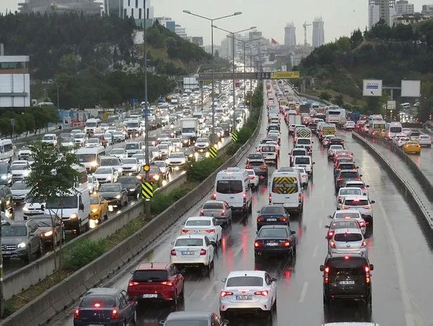 hava durumu meteorolojiden pes pese uyarilar istanbul da yagis basladi trafik kilitlendi 23 eylul hava durumu raporu takvim