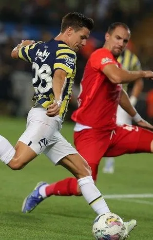 Fenerbahçe, Ümraniyespor deplasmanından 3 puanı son anda almayı başardı