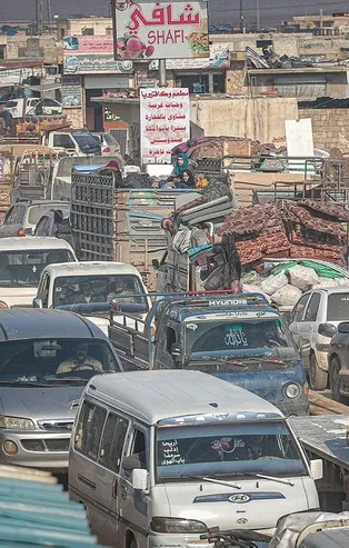 Son dakika: İdlib'de saldırılar sürüyor! 90 bin sivil daha Türkiye sınırında