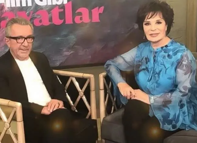 turk-sinema-dizi-sektorunun-aci-kaybi-osman-sinav-hayatini-kaybetti-kurtlar-vadisi-oyuncularindan-pes-pese-ved-1742498875542.jpeg Osman Sınav'a ünlü isimlerde veda paylaşımları. (Ekran Görüntüsü)