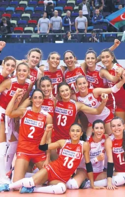 Sultanlar yarı finalde