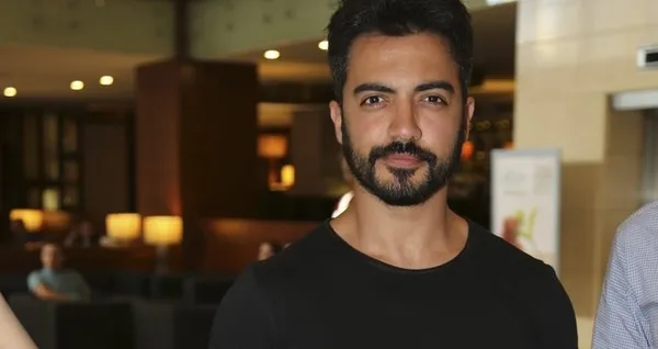 yusuf-guney-taksi-soforuyle-yasadigi-gerginligi-paylasti-o-anlari-saniye-saniye-yayinladi-1627137701020.jpg Yusuf Güney taksi şoförüyle yaşadığı gerginliği paylaştı! Olay olan görüntülerin ardından ilk açıklama geldi-2