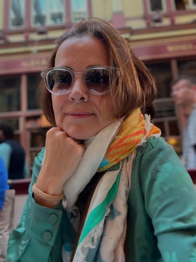 avrupa-yakasinin-yapraki-hale-caneroglu-oyunculugu-birakma-nedenini-acikladi-1775223334148.jpg Avrupa Yakası'nın Yaprak'ı Hale Caneroğlu oyunculuğu bırakma nedenini açıkladı-3