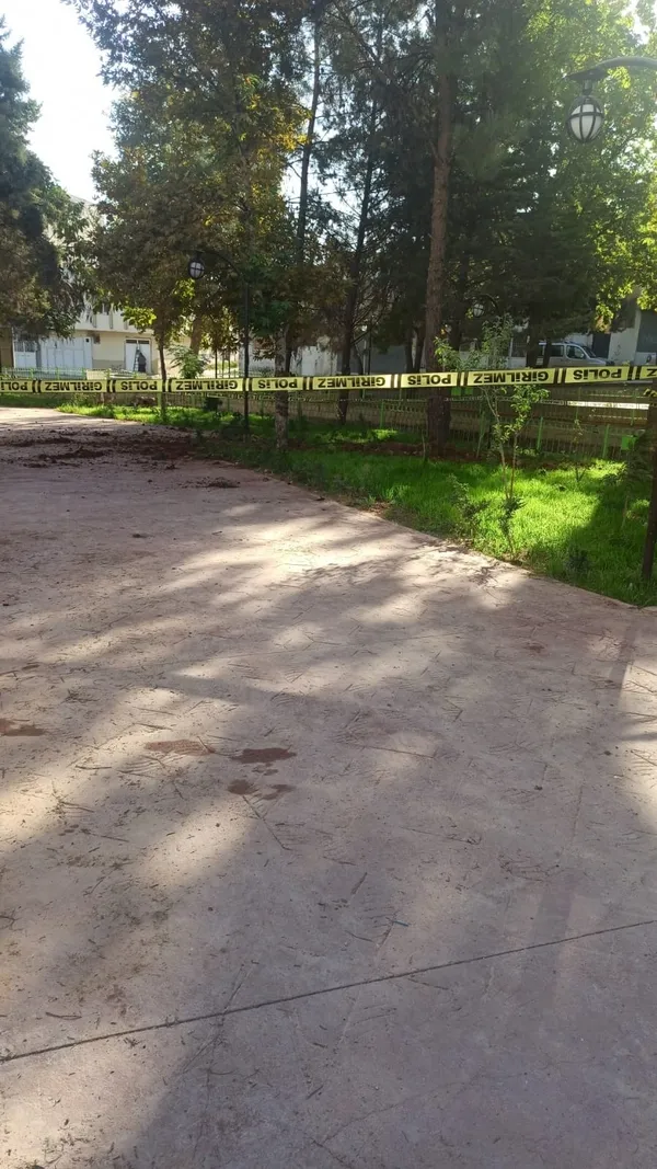 sinir-otesinden-gaziantepe-havan-saldirisi-bolucu-teror-orgutu-pkkypg-ates-altina-alindi-1633937651301.jpg Sınır ötesinden Gaziantep’e havan saldırısı! Bölücü terör örgütü PKK/YPG ateş altına alındı-3