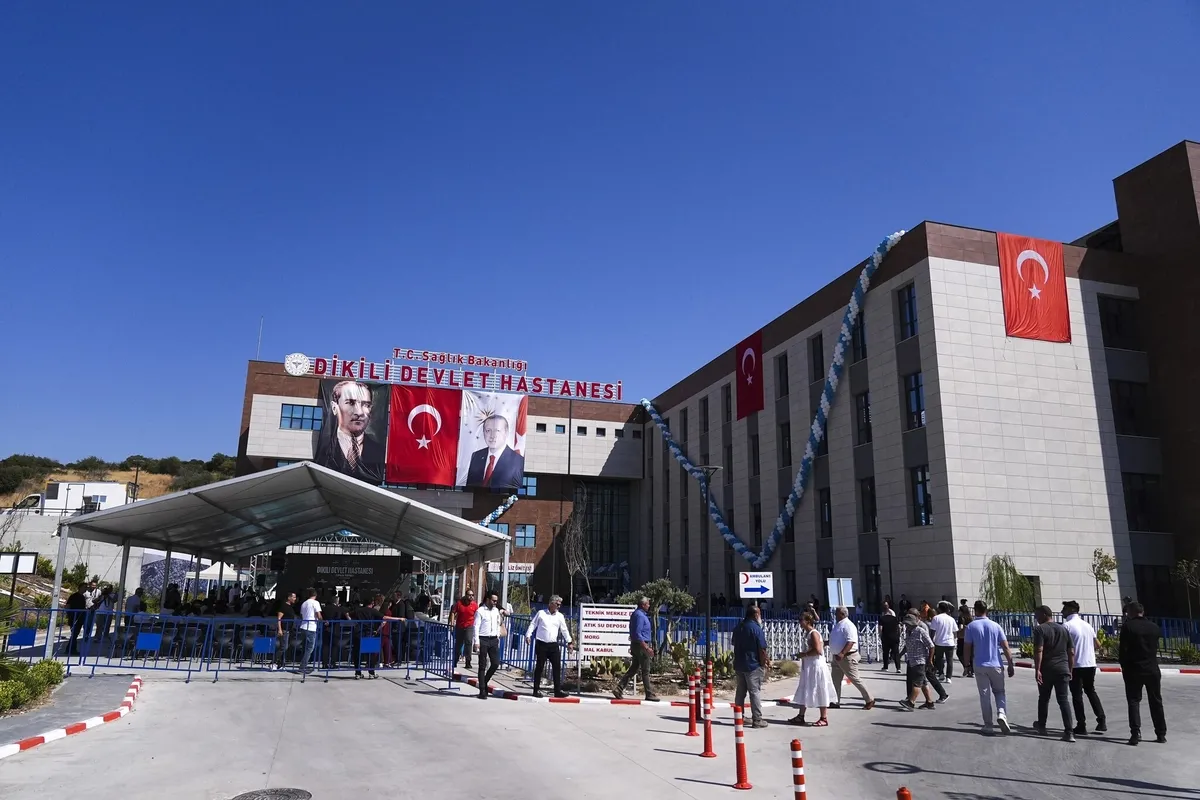 bakan-memisoglu-mujdeyi-verdi-izmire-ikinci-sehir-hastanesi-geliyor-1787331382903.jpeg Bakan Memişoğlu müjdeyi verdi! İzmir'e ikinci şehir hastanesi geliyor-1
