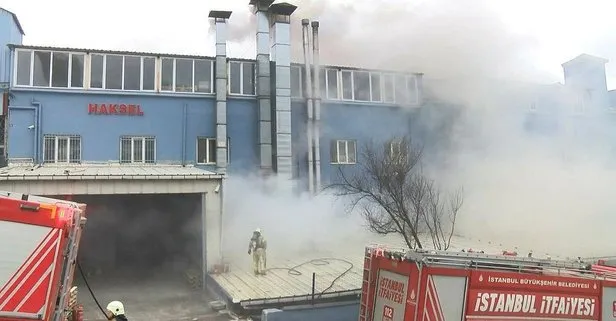 İstanbul Arnavutköy’de mobilya fabrikasında korkutan yangın!