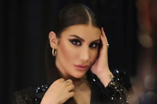 Son dakika haberleri: İrem Derici evinin kapısında cinsel tacize uğradı! Sanığa 5 ay hapis cezası