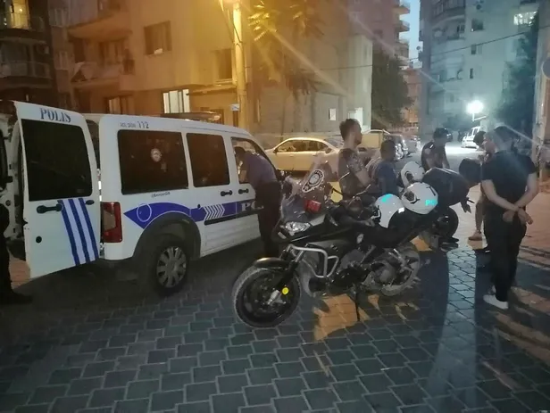 Polisin şüphelenip aradığı otomobilden pompalı tüfek ve uyuşturucu çıktı-1