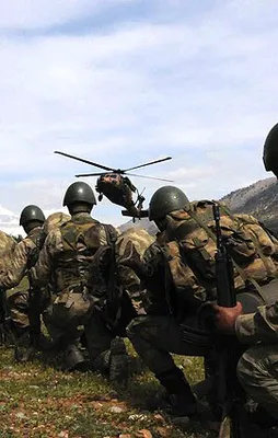 5 bin asker teröristleri kıskaca aldı!