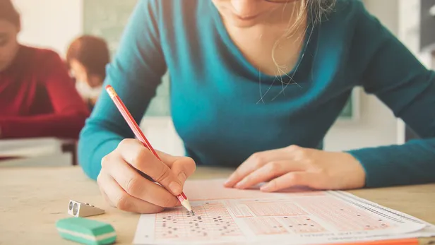 ayt-sorular-ve-cevaplari-sinav-sorulari-sosyal-medyada-bomba-etkisi-yaratti-ayt-matematik-sosyal-bilimler-fen-1655648483507.jpg 19 Haziran AYT sorular ve cevapları! AYT Matematik, Sosyal Bilimler, Fen Bilimleri soruları! Aslı'nın 4 GB telefon...-9