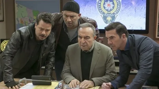 arka-sokaklar-bu-aksam-var-mi-neden-yok-arka-sokaklar-17-sezon-ne-zaman-baslayacak-mesut-oldu-mu-1663938489122.jpg Arka Sokaklar bu akşam var mı, neden yok? Arka Sokaklar 17. sezon ne zaman başlayacak? 23 EYLÜL KANAL D Yayın Akışı!-2