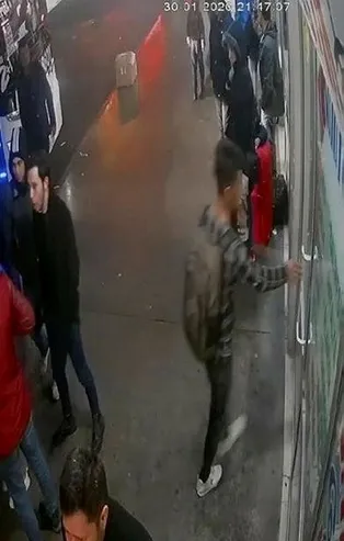 Altın dolu çantayla kaçıyorlardı... Yakalandılar!