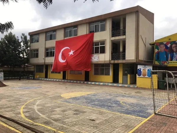 turkiye-etiyopyadaki-11-feto-okulunu-devraldi-1628759747381.jpg Türkiye, Etiyopya'daki 11 FETÖ okulunu devraldı-4