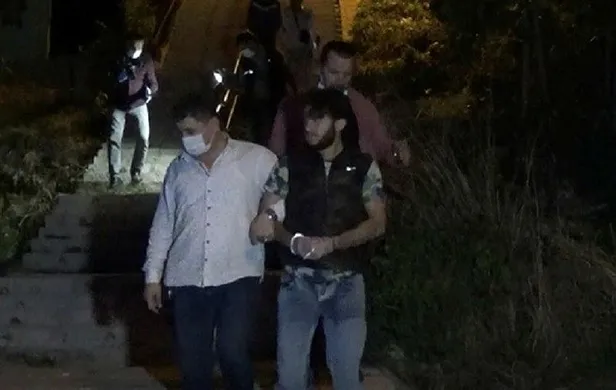 Son dakika: İzmir'de kuzenini bıçaklayıp tüfekle vuran şüpheli eve gidip duş aldı!-3