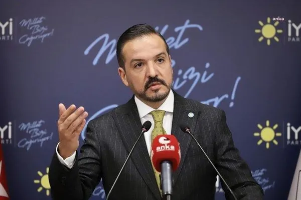 26-agustosta-dag-fare-mi-doguracak-gozler-meral-aksenerin-konusmasinda-1692157446856.jpeg 26 Ağustos'ta dağ fare mi doğuracak? Gözler Meral Akşener'in konuşmasında-10