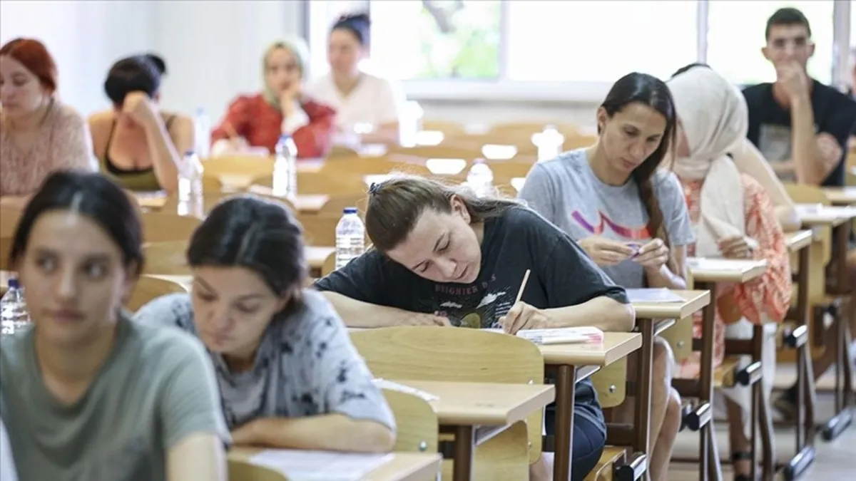 15 soruda LGS'ye girecek öğrencilere sınav rehberi! Yanlış cevaplar doğru cevapları götürüyor mu?