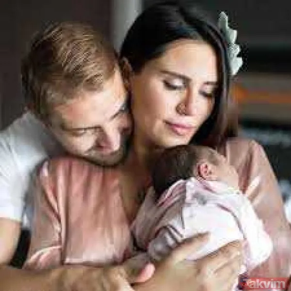 Şükran Ovalı'dan Caner Erkin İtirafı Futbolcu Caner Erkin İle Oyuncu Şükran Ovalı, 2 Ocak 2017 Tarihinde Roma'da Dünyaevine Girdi. Çift, 2018'De Kızları Mihran...