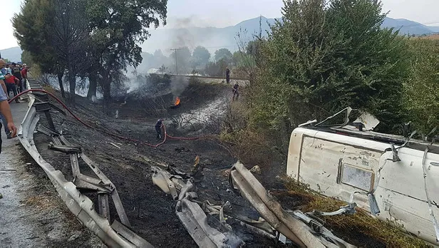 Son dakika: Aydın'da servis otobüsü tarlaya uçtu! 20'si ağır 45 yaralı-1