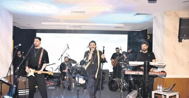 Sakiler'den muhteşem konser