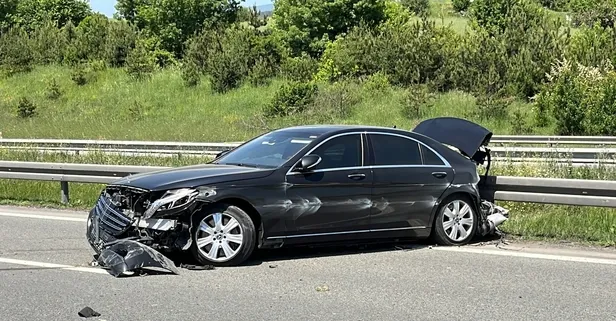 Son dakika: Milli Eğitim Bakanı Yusuf Tekin'in makam aracı TEM'de kaza yaptı