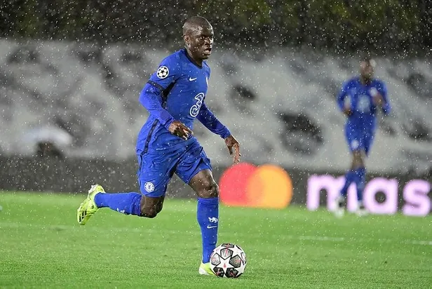 Şampiyonlar Ligi finali öncesi Porto karıştı! Manchester City ile Chelsea taraftarları birbirine girdi-10
