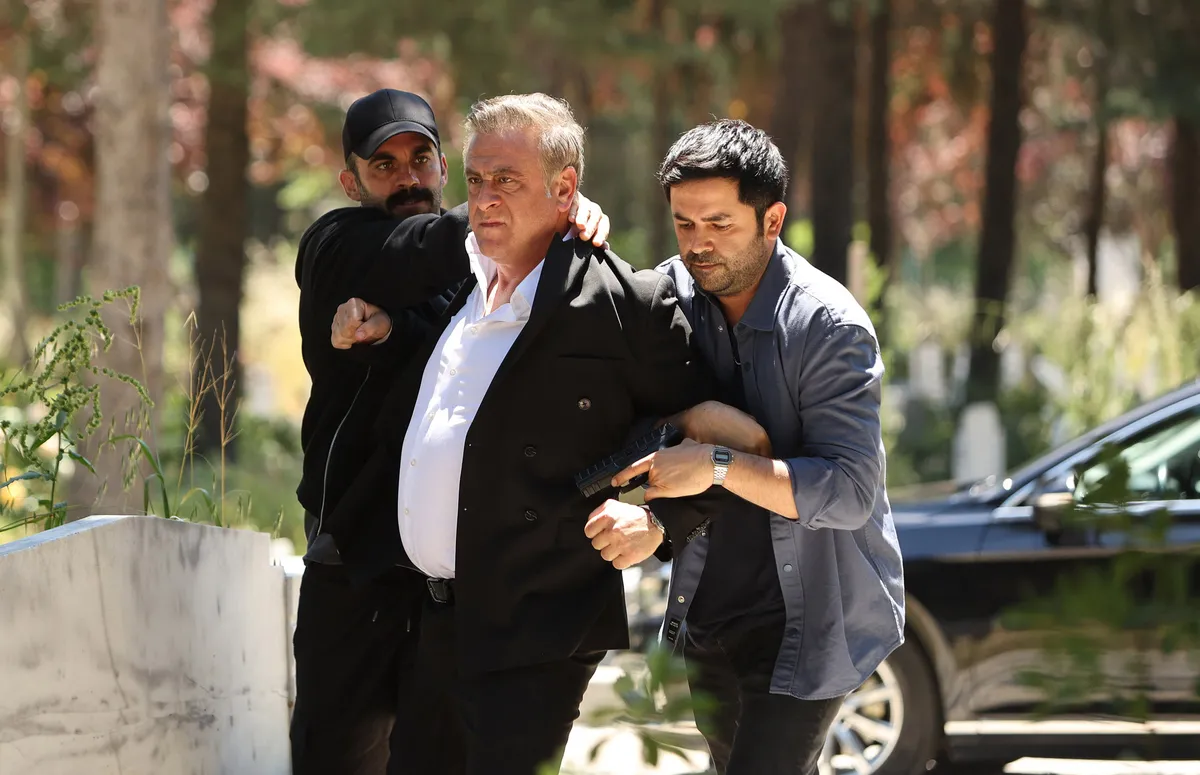 "A.B.İ." dizisinden nefes kesen sezon finali: Çağla’nın ölümünün ardından intikam ateşi yanıyor-4