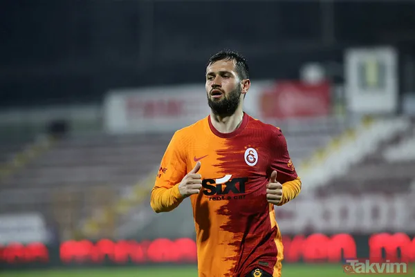 Ömer Bayram Galatasaray'da Ömer Bayram'ın Da Sözleşmesi Sezon Sonunda Sona Erecek. Fatih Terim'in Ömer Bayram'ı Rotasyonda Kullanmak İstediği Ve Bu Yüzden...