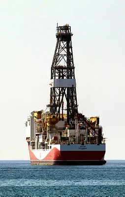 Fatih gemisi Akdeniz'e demirledi