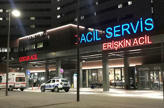 Adana'da oğluna küfreden komşusunu bıçakladı