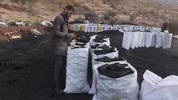 bunlari-biliyor-musunuz-istanbulun-ilk-kez-okuyacaginiz-ozellikler-tasi-topragi-komur-1632205668029.jpg Bunları biliyor musunuz? İstanbul'un ilk kez okuyacağınız özellikleri: Taşı toprağı kömür-12