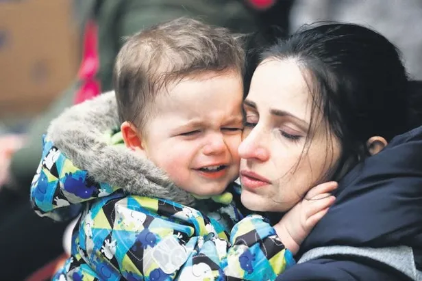 air-darbe-1646606273354.jpeg Rusya-Ukrayna savaşında bugüne kadar şehirleri bombalayan toplam 44 Rus jeti ve 48 savaş helikopteri düşürüldü-17