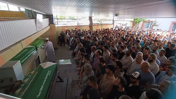 kizilirmakta-bogulan-3-cocuk-topraga-verildi-1688127314963.jpg Kızılırmak'ta boğulan 3 çocuk, toprağa verildi-4