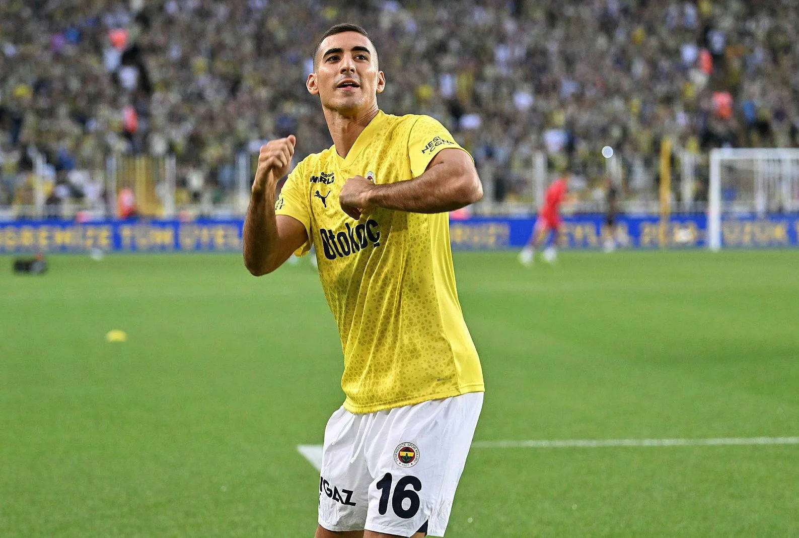 Fenerbahçe’de Mert Müldür ihtimali!