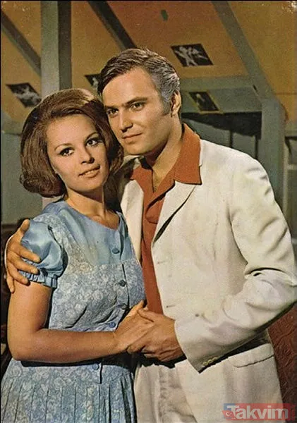 50 yılı devirdiler! Yeşilçam yıldızı Ediz Hun’un gözlerden uzak tuttuğu eşi bakın kim! Görenin nutku tutuldu! İlk yorum Filiz Akın’dan... - 2