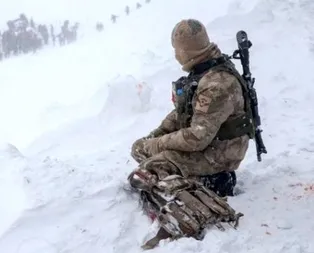 Vandaki çığ faciasına damga vurmuştu! İşte Türkiyeyi ağlatan fotoğrafın hikayesi