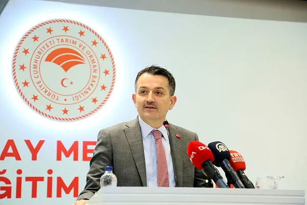 son-dakika-bakan-pekdemirliden-mujde-bakanliga-binlerce-personel-alinacak-1582810534552.jpg Son dakika: Bakan Pekdemirli'den müjde! Bakanlığa binlerce personel alınacak-1