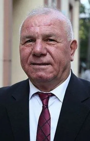 CHP’li Kemalpaşa Belediye Başkanı Rıdvan Karakayalı'dan akraba kıyağı