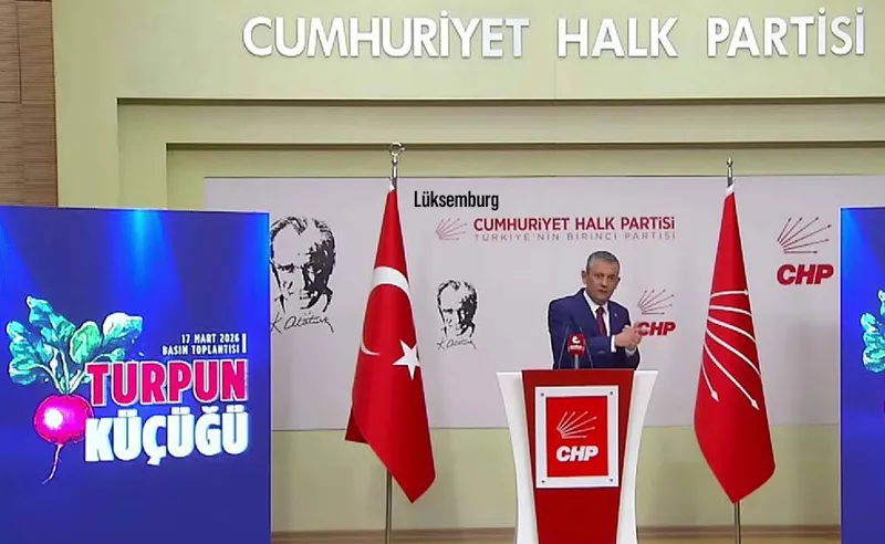 ozgur-ozele-kim-operasyon-cekti-luksemburgda-demirli-yat-var-dedi-buyuk-patladi-ulkenin-denize-kiyisi-da-liman-1773752662741.jpg Özgür Özel'e kim operasyon çekti? "Lüksemburg'da demirli yat var" dedi büyük patladı: Ülkenin denize kıyısı da limanı da yok-4