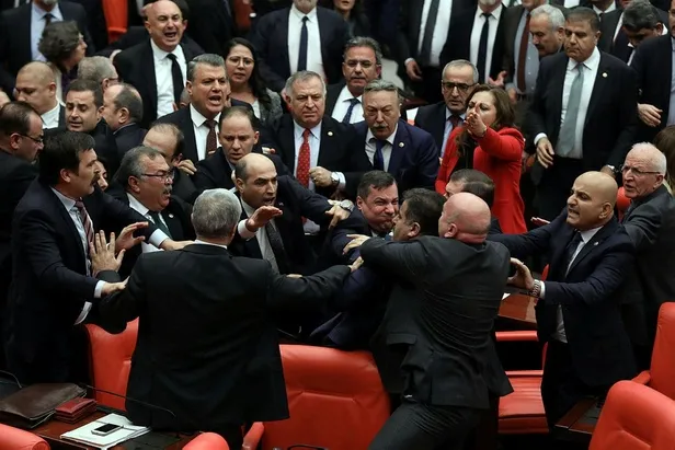 Başkan Erdoğan'a hakaret eden Engin Özkoç'un dokunulmazlığı kaldırılacak mı?-2