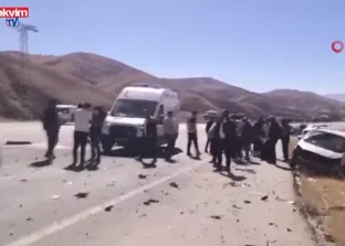 Hakkari’de trafik kazası: 4 yaralı