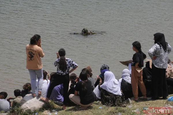 Diyarbakır Sur'da serinlemek için Dicle Nehri'ne giren Vali Aydın Arslan Fen Lisesi öğrencileri boğuldu! Okulda yas var psikolojik destek başladı - 26