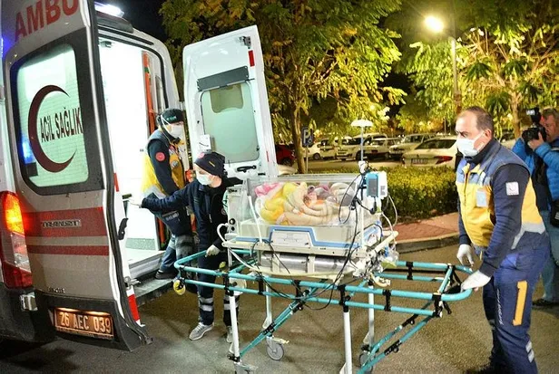 ambulans-ucak-hidrosefali-hastasi-bebegi-karstan-eskisehir-sehir-hastanesine-ulastirdi-1636325141240.jpeg Ambulans uçak hidrosefali hastası bebeği Kars'tan Eskişehir Şehir Hastanesine ulaştırdı-3