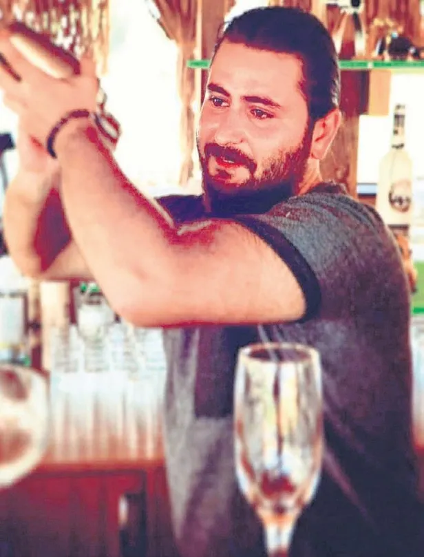 muglada-eski-sevgili-dehseti-barismak-istemeyen-kiz-arkadasini-kacirdigi-evde-tabancayla-katletti-1658608578250.jpeg Muğla'da eski sevgili dehşeti! Barışmak istemeyen kız arkadaşını kaçırdığı evde tabancayla katletti-2