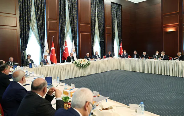 son-dakika-ak-parti-istisare-toplantisi-sonrasi-omer-celikten-onemli-aciklamalar-1625134669515.jpg SON DAKİKA! AK Parti İstişare Toplantısı sonrası Ömer Çelik'ten önemli açıklamalar-2