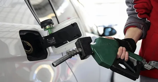 Araç sahiplerine müjde! Benzine indirim
