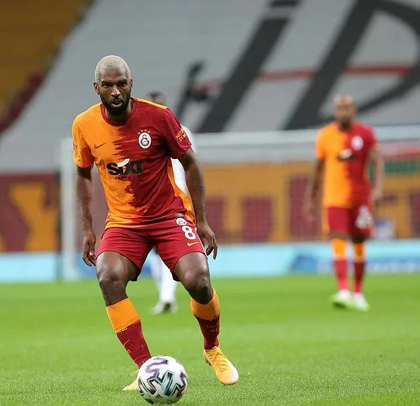 galatasarayli-ryan-babel-koronavirus-suphesiyle-hollanda-kadrosundan-cikarildi-1605464706657.jpeg
