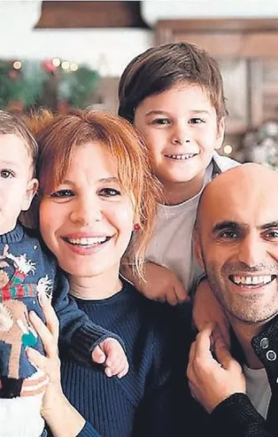 Aylin Kontente ve Alper Kul’un çocukları Londra’da kaptıkları virüs yüzünden çok zor anlar yaşadı!