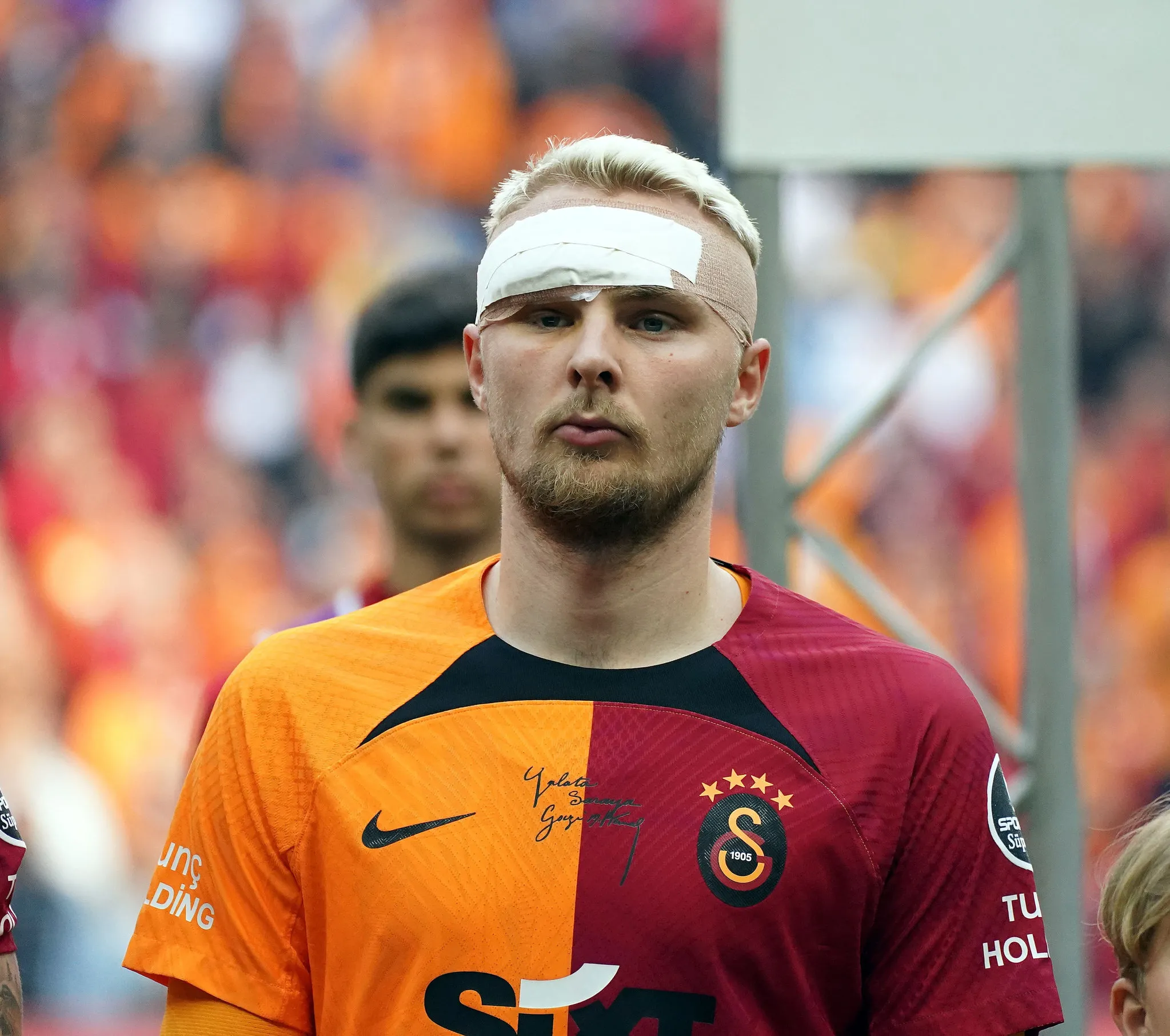 Galatasaray'dan taraftara müjde! 2 transfer kampa yetişiyor - 18