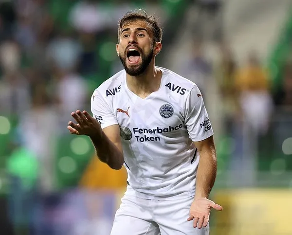 fenerden-yilin-takasi-rossi-gidiyor-pedro-geliyor-1659342952198.jpg Fener'den yılın takası! Rossi gidiyor Pedro geliyor-4